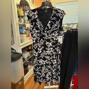 Chaps Black and Cream Patterned Dress
